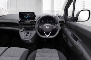 Vauxhall Combo-e Panel Van (2022) Dashboard