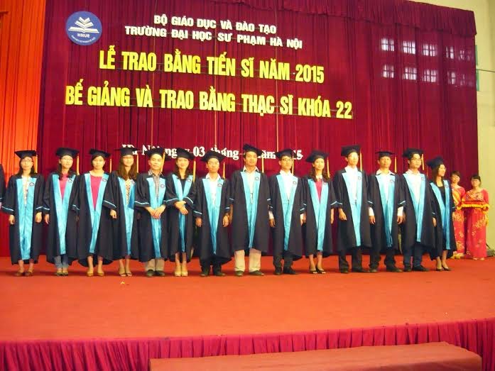 Lễ trao bằng Thạc sĩ năm 2015 của trường ĐHSP Hà Nội