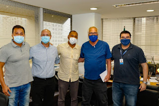 Esq. p dir. - Chefe de gabinete Senador Romário, Rafael Takashi, sec. Esporte de Teresópolis, Gustavo Lopes, sec. est. Esporte, Leandro Alves, prof. do basquete Alberto Bial e assessor jurídico est., Wagner Dock