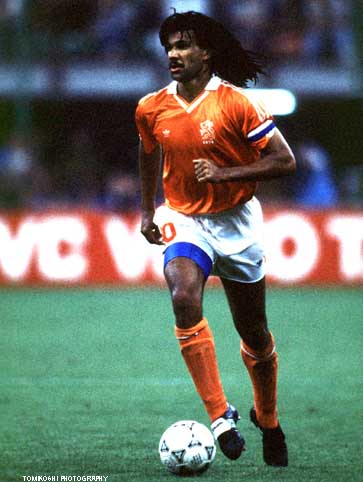 Ruud Gullit yang mempunyai