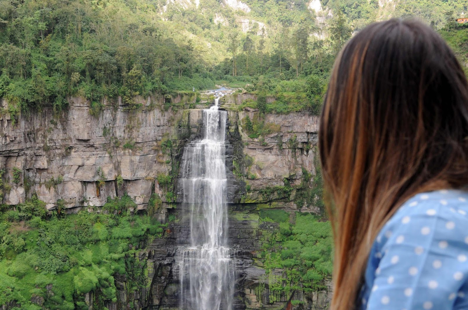 El salto del Tequendama es un sitio para hacer turismo cerca a Bogotá