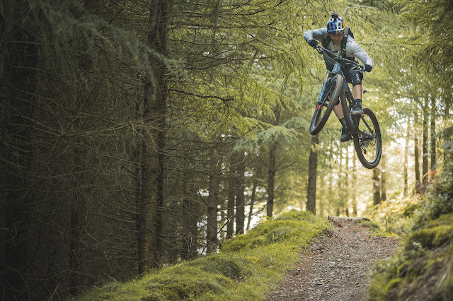 Road Trip to Dusseldorf: Danny MacAskill & Co. Viajando a traves de Europa