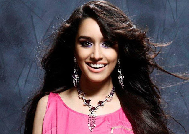 Indian Celebrities Shradha Kapoor Hot HD Wallpaper 1024x768