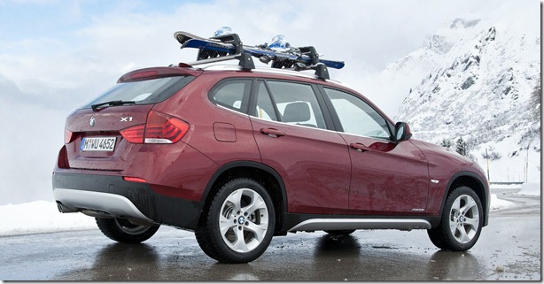 BMW-X1_xDrive28i_2011_1600x1200_wallpaper_4f