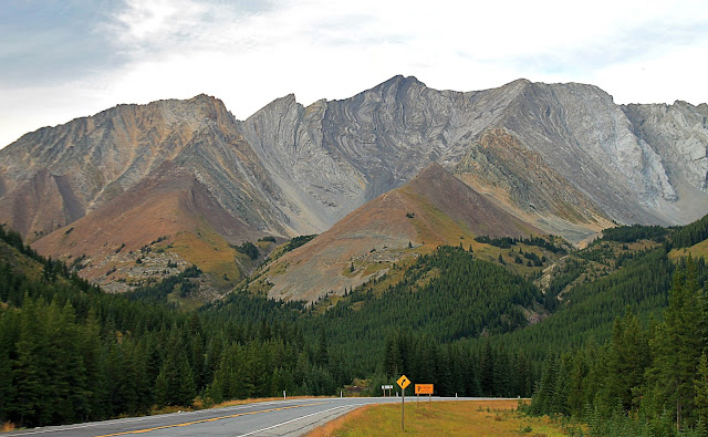 geology thrust belt fold strata Canada