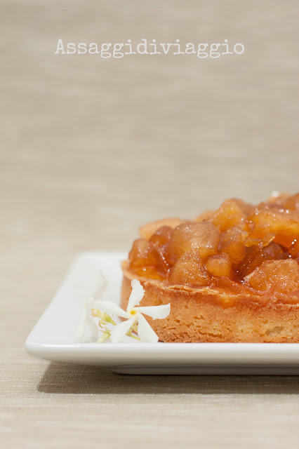 crostata di crema frangipane con confettura di mele annurche e limoni