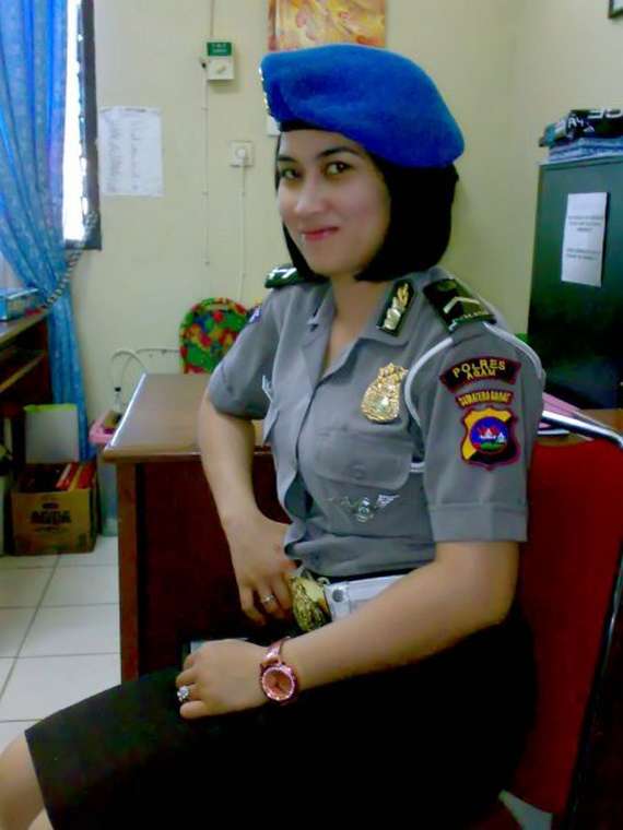 Can you see it ?: Polis Wanita Indonesia
