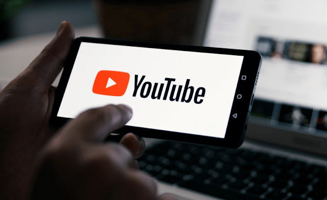 Perbedaan YouTube Biru dan YouTube Asli (Merah)