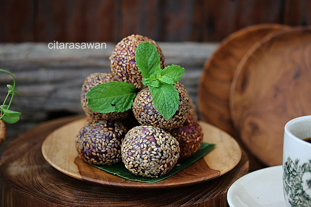 Kuih Bom Ubi Keledek - Surat CC