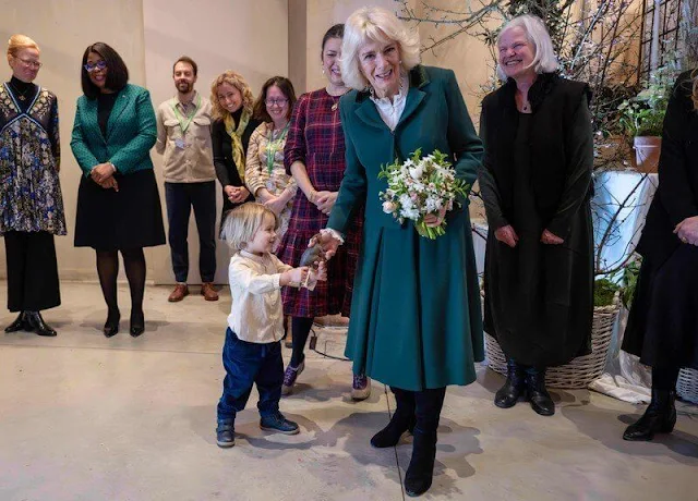 The Garden Museum hosted its inaugural Winter Flowers Week. Green jacket and skirt