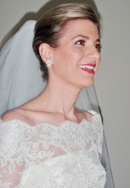 bride with rose lipstick