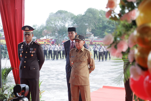 Bupati Surya Mengikuti Upacara Peringatan Hari Bhayangkara ke-76 Secara Virtual