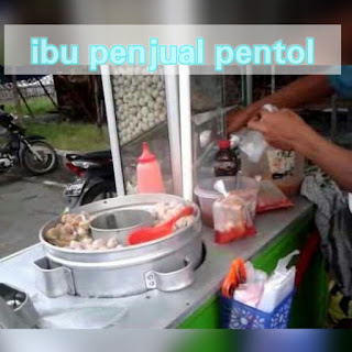 Cerita Ibu Penjual Pentol Jam 10 Malam