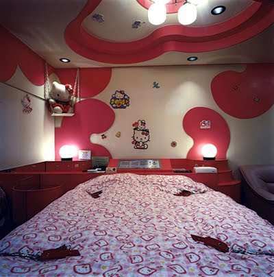 hello kitty love. A Hello Kitty Hotel Van