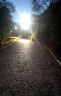 Rua de acesso ao Cemitério Municipal recebe iluminação de LED