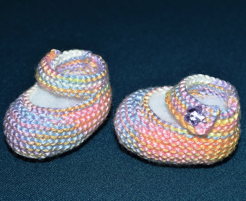 Basic Mary Jane Baby Booties - Free Pattern