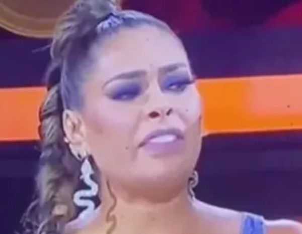 Usuarios señalan a Galilea Montijo de conducir borrachita "La Casa de los Famosos"