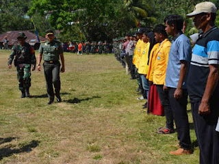 Upacara Penutupan TMMD di Pulau Hiri