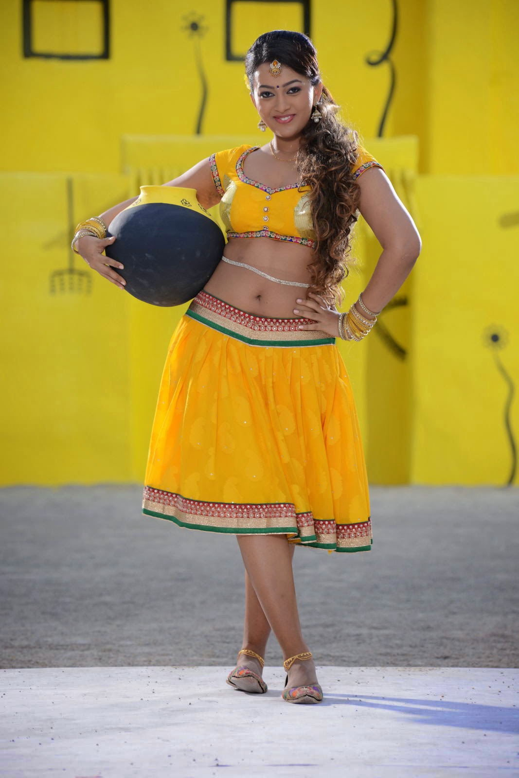 Ester Noronha Photos from Bheemvaram Bullodu-thumbnail-12