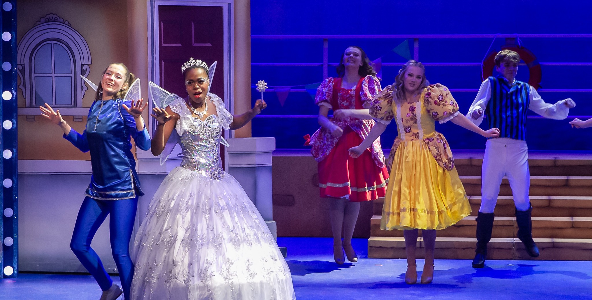 REVIEW: Cinderella at the Lighthouse, Poole 