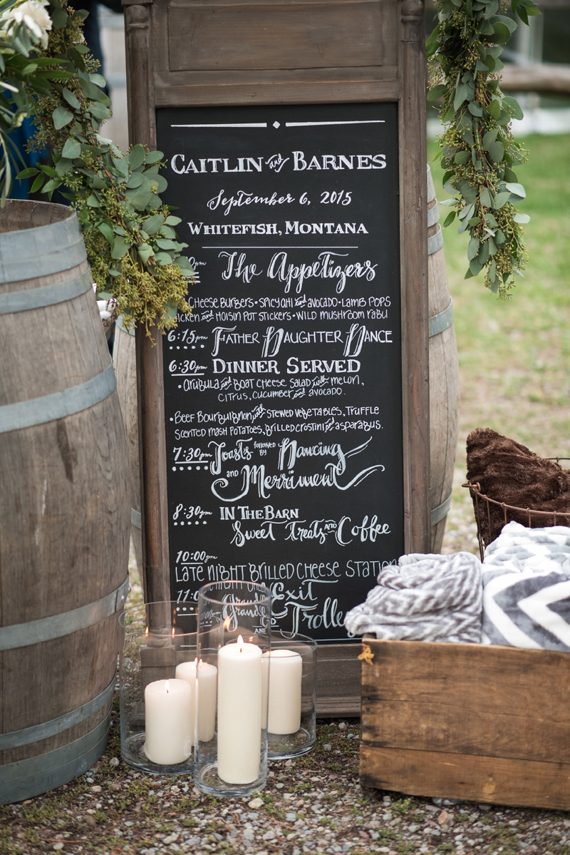 Wedding Sign / Photography: Kelly Kirksey Photography / Planner: Tanya Gersh Events / Florist: Mum’s Flowers 
