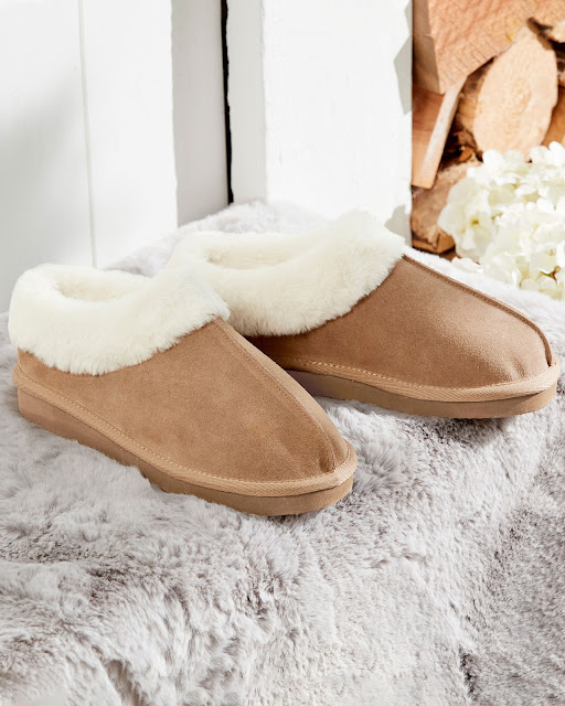 suede slippers