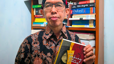 Novel “Tembang dan Perang” Junaedi Setiyono Bakal Diangkat dalam Webinar Nasional