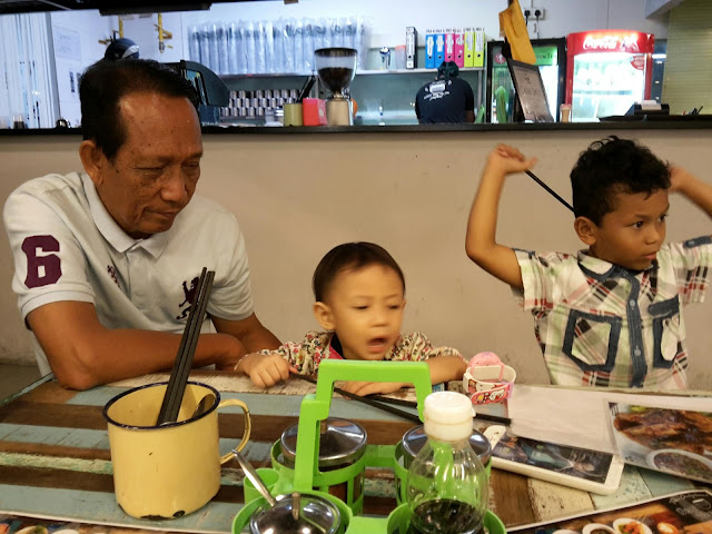 Tenang Makan di Boat Noodle Jaya One Petaling Jaya