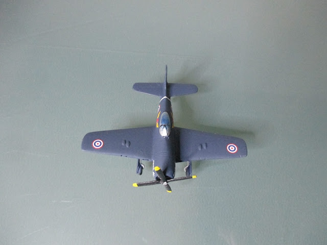 1/144 Grumman F8 Bearcat diecast metal aircraft miniature