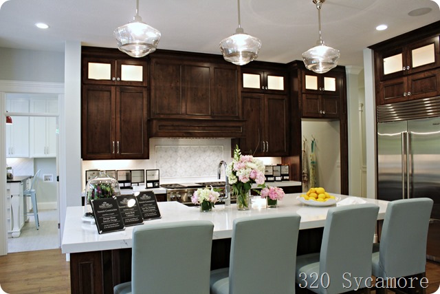 ktichen cabinets with dark stain