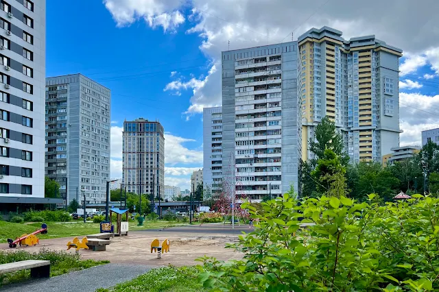 Ярцевская улица, дворы