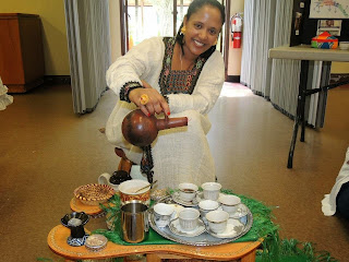  Ceremonia del Cafe - Coffee Ceremony (Eritrea)