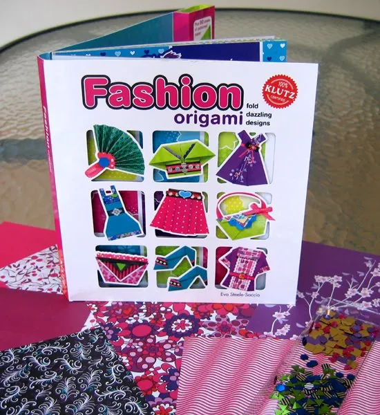 Klutz Kit for Kids Fashion Origami with origami papers and sequins