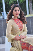 Rashi Khanna new glamorous photos-thumbnail-30