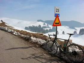 road bike rental shop in bassano del grappa