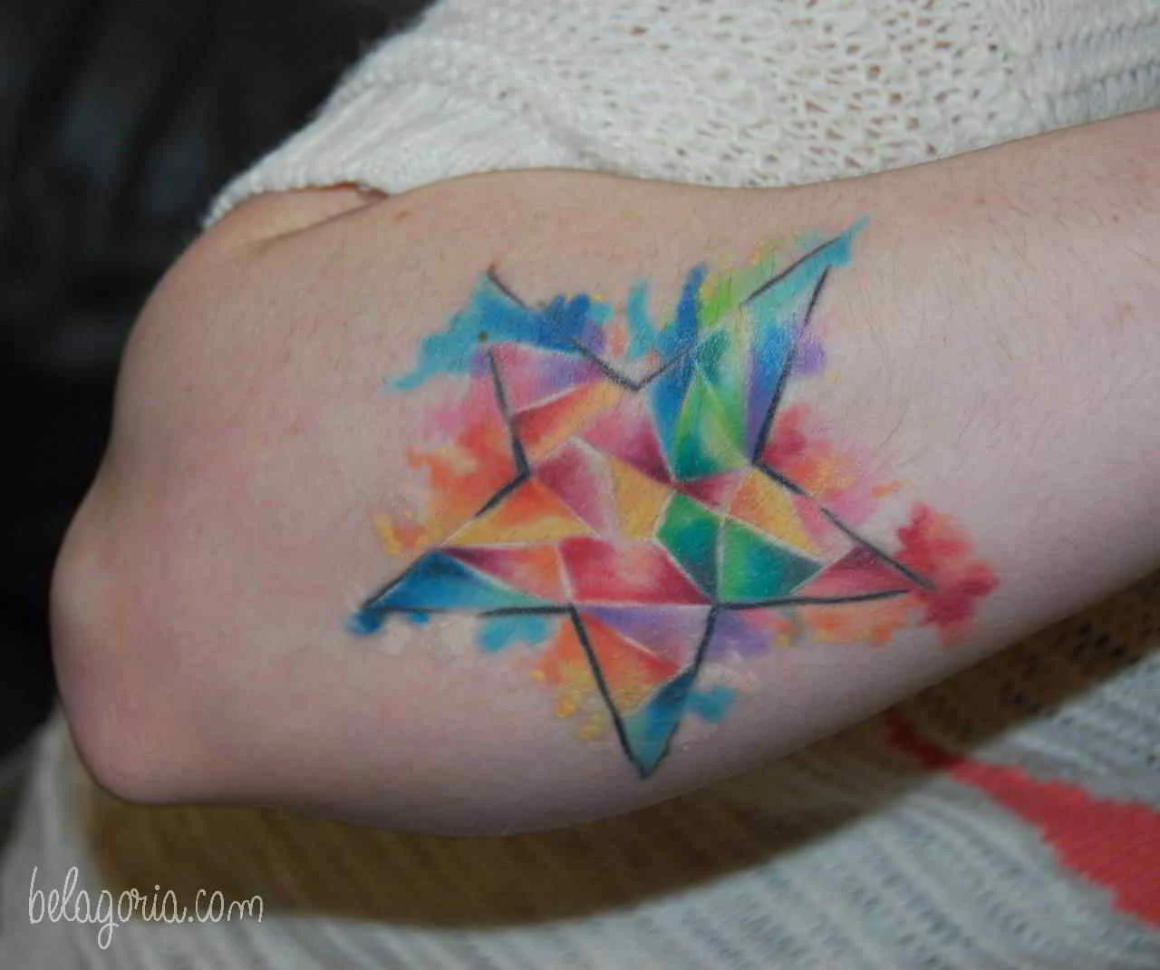 tatuajes de estrellas elegantes para mujeres