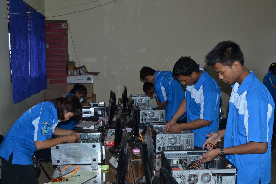 Teknik Komputer dan Jaringan SMKN 1 Purwodadi