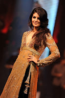 Jacqueline Fernandez sexy images