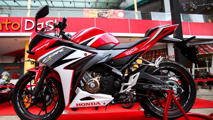 DAFTAR HARGA CICILAN KREDIT HONDA ALL NEW CBR 150R TAHUN 