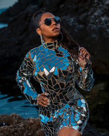 Music star #Ashanti dazzles in metallic dress