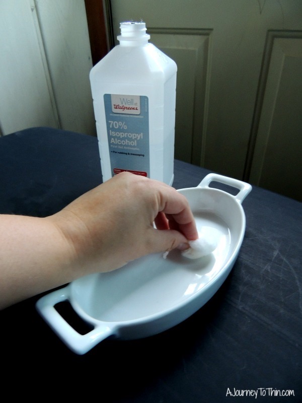 Wipe all surfaces of the dish with rubbing alcohol on a cotton ball. Allow to dry.
