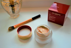 Clarins Extra Comfort Foundation