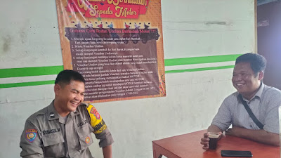 Personel Polsek Anyar Polres Cilegon Berikan Himbauan Tata Tertib Berlalulintas kepada Sopir Bus