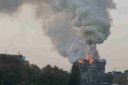 Kebakaran Besar di Katedral Notre Dame Paris