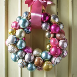 DIY Christmas Wreath Idea - Christmas Balls