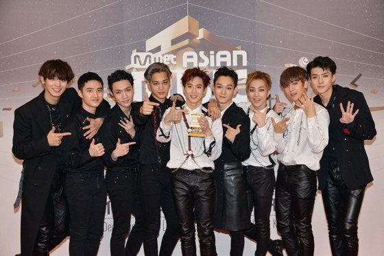EXO Album of the Year & Best Male Group & Best Asian Style Award