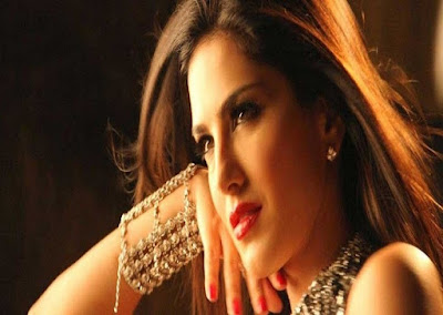 Sunny-Leone-Family-Photos