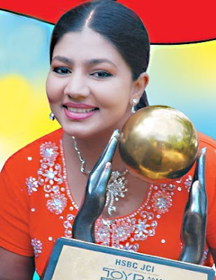 Sinhala Actress Nadika chandrasekera 