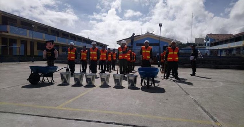 Ejército Peruano continúa labor de mantenimiento en colegios de La Libertad - www.ejercitodelperu.mil.pe