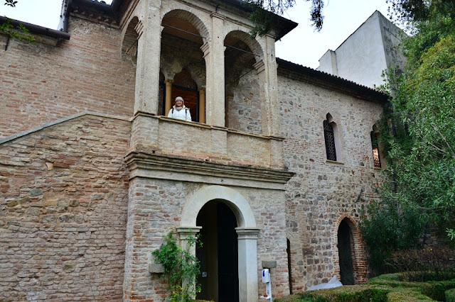 IO A CASA PETRARCA